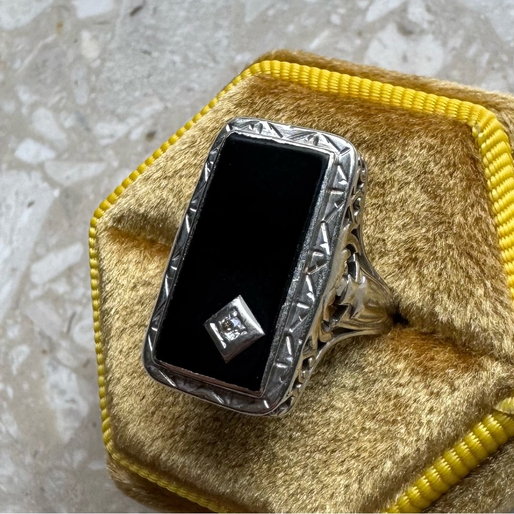 Antique 14k White Gold Art Nouveau Filigree Onyx Diamond Ring